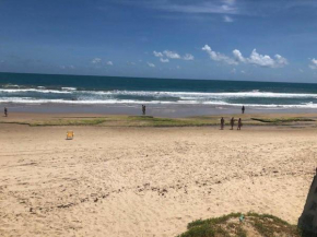 Apartamento 3 suítes, todos com split, 10 pessoas, 100 m da praia, próximo ao centro
